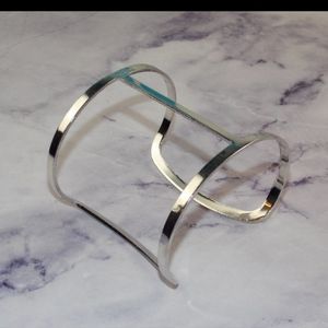 Minimalist Cuff Bracelet Silver Color Wire Open